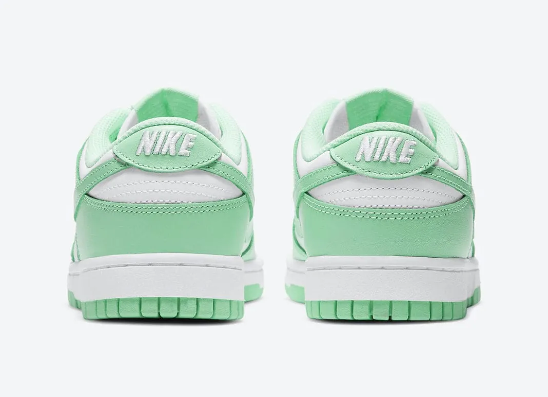 Dunk Low Green Glow (W)