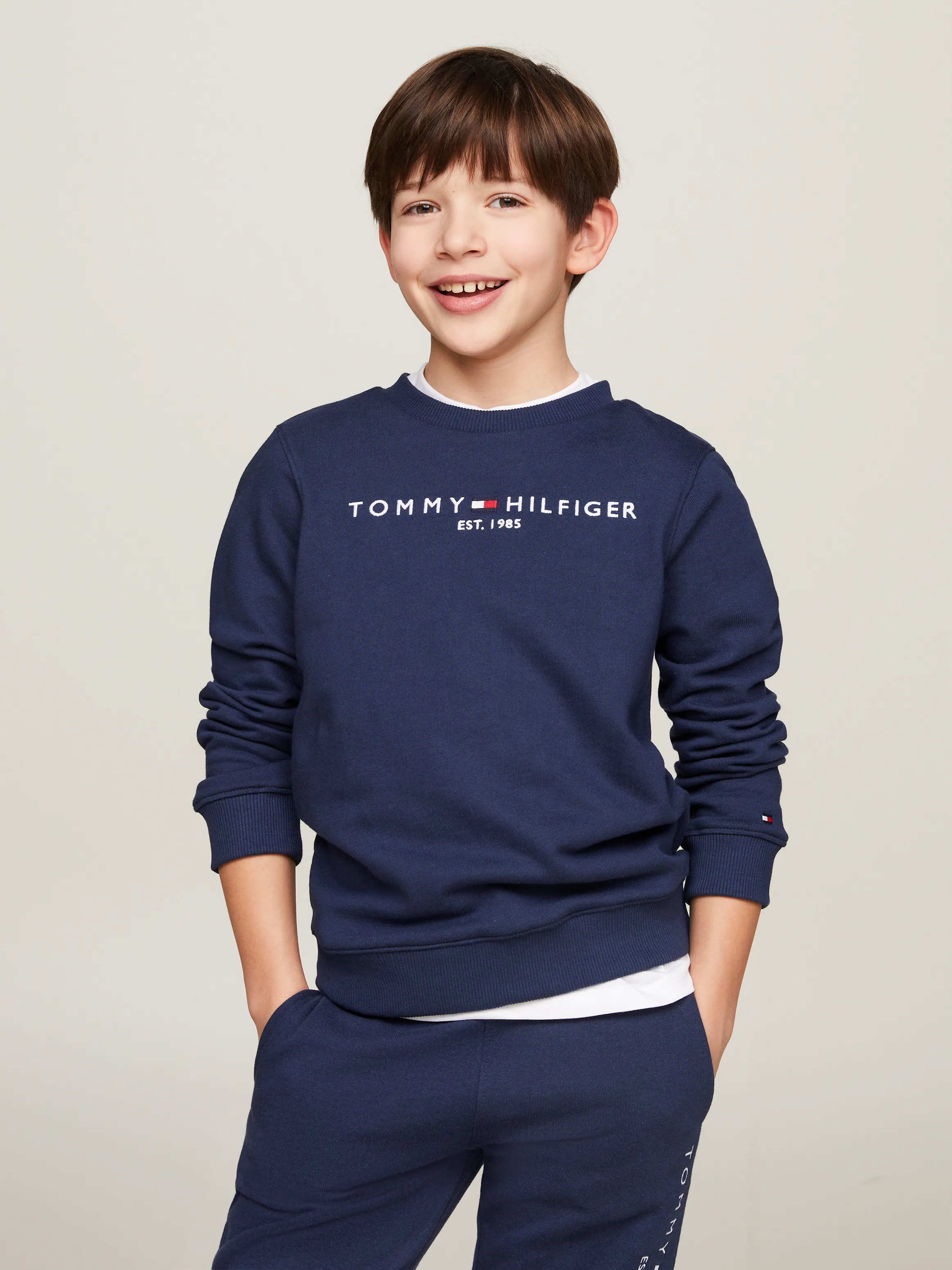 Kids Unisex 3-7 Essential Sweatshirt | Sweatshirts & Hoodies| Tommy Hilfiger