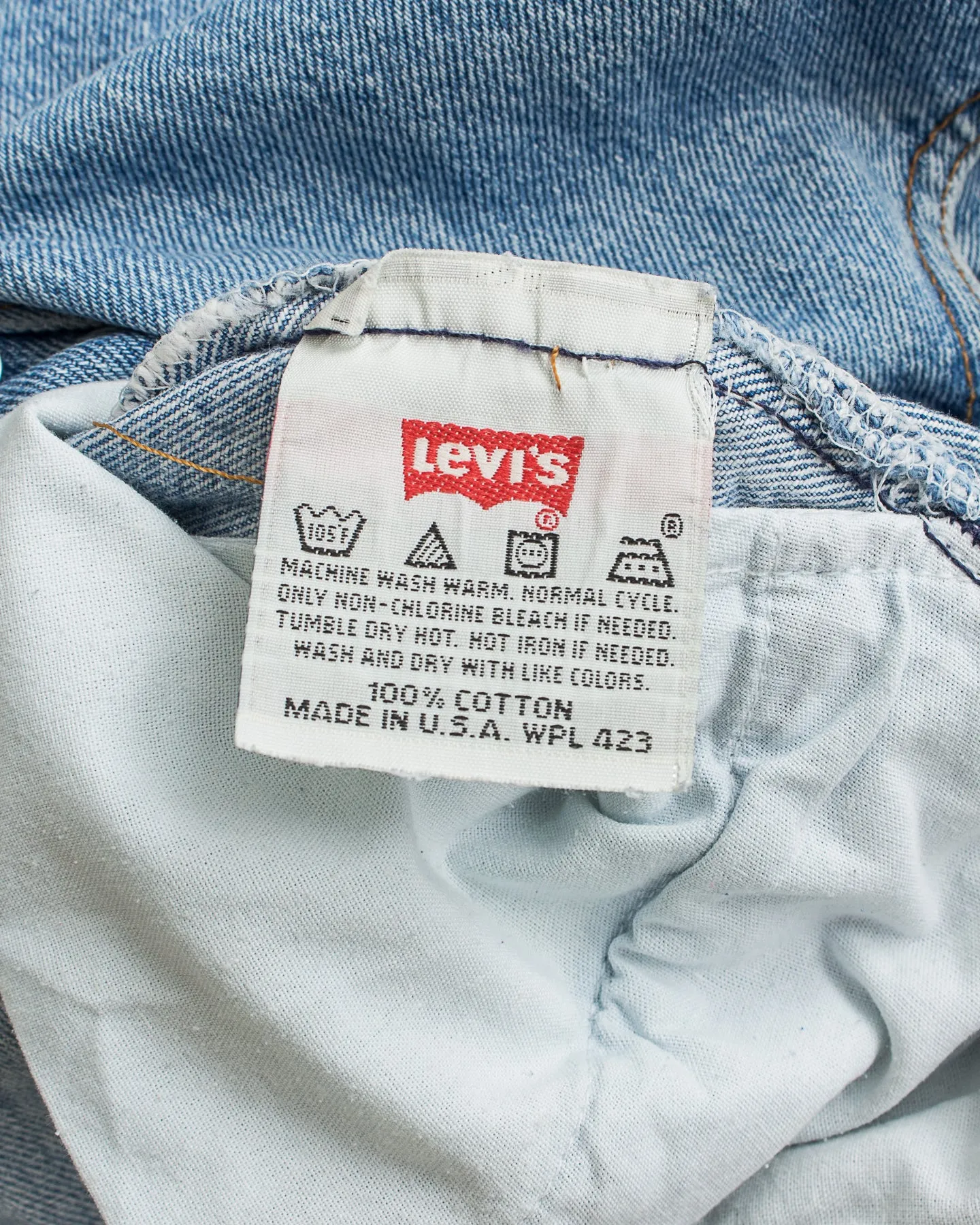 No. 4 Vintage 1990's Made in USA Levi's 501 Jeans W36/L32