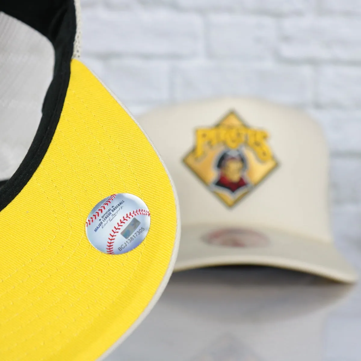 Pittsburgh Pirates Cooperstown Evergreen Pro Yellow bottom | Off White Trucker Hat