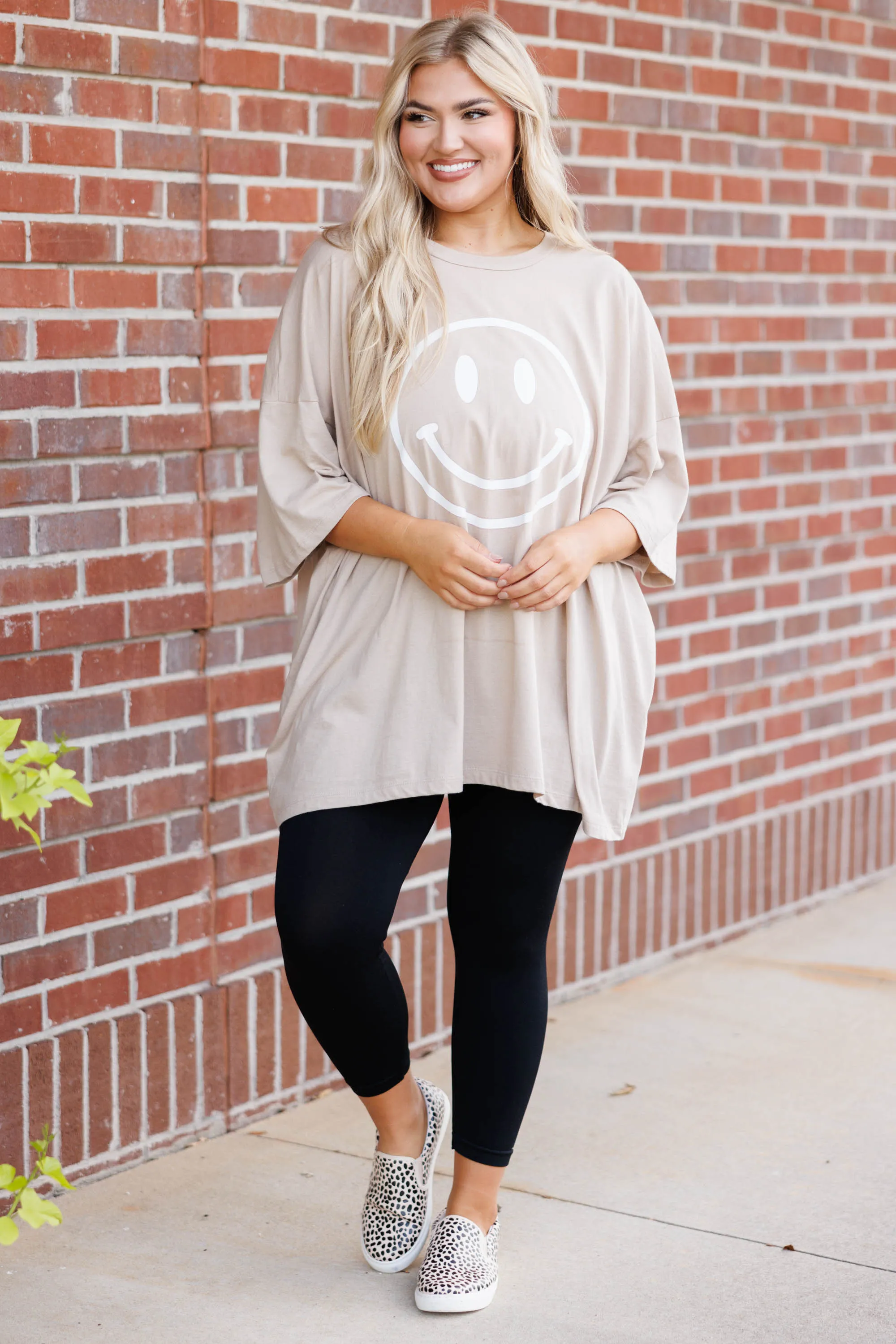 Remember To Smile Boyfriend Tee, Light Mocha