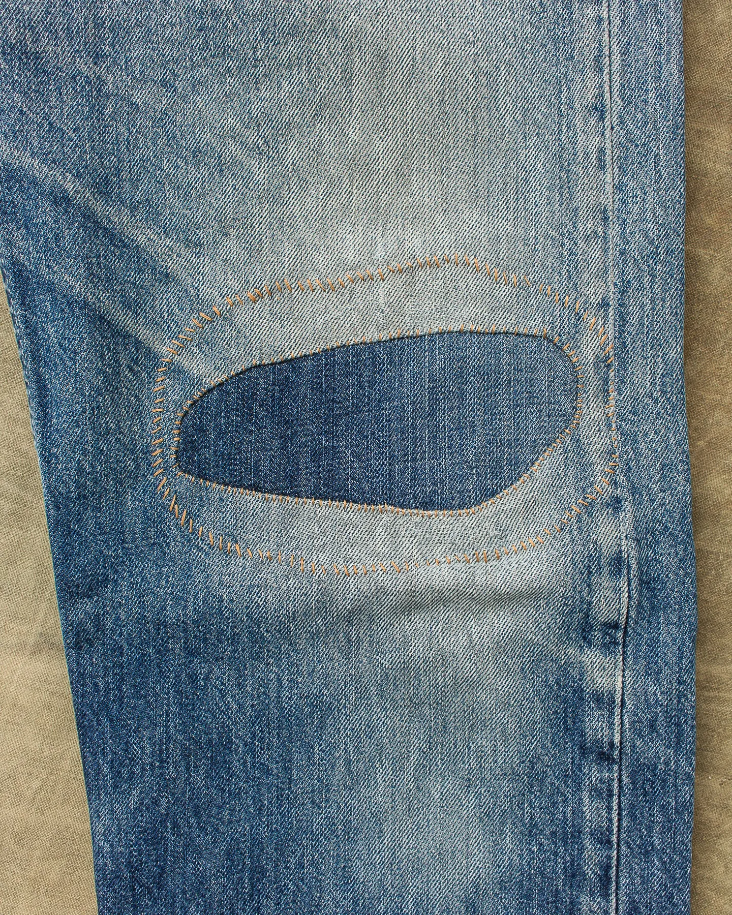 Second Hand, Hand Mended 00s Levi's 501 Jeans W 32 /  L 34