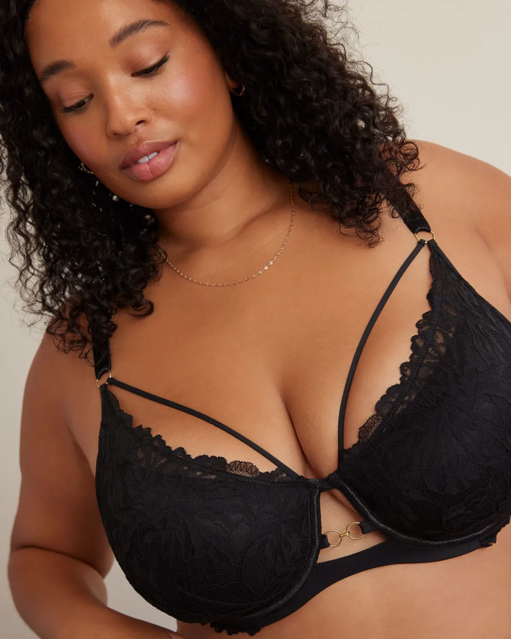 Sexy Black Lace Underwire Balconette Bra - Déesse Collection