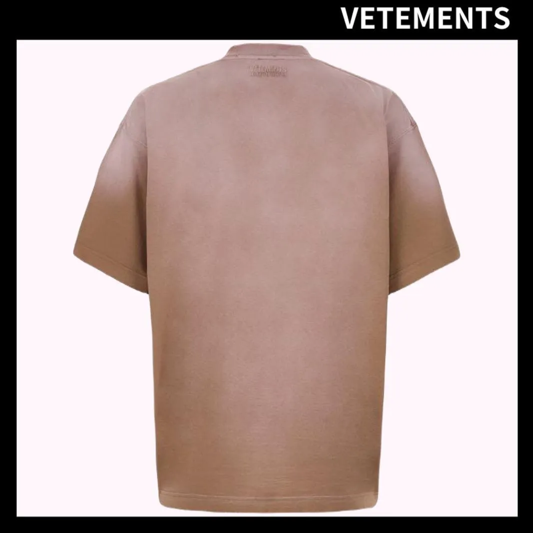 VETEMENTS  |Street Style Logo T-Shirts