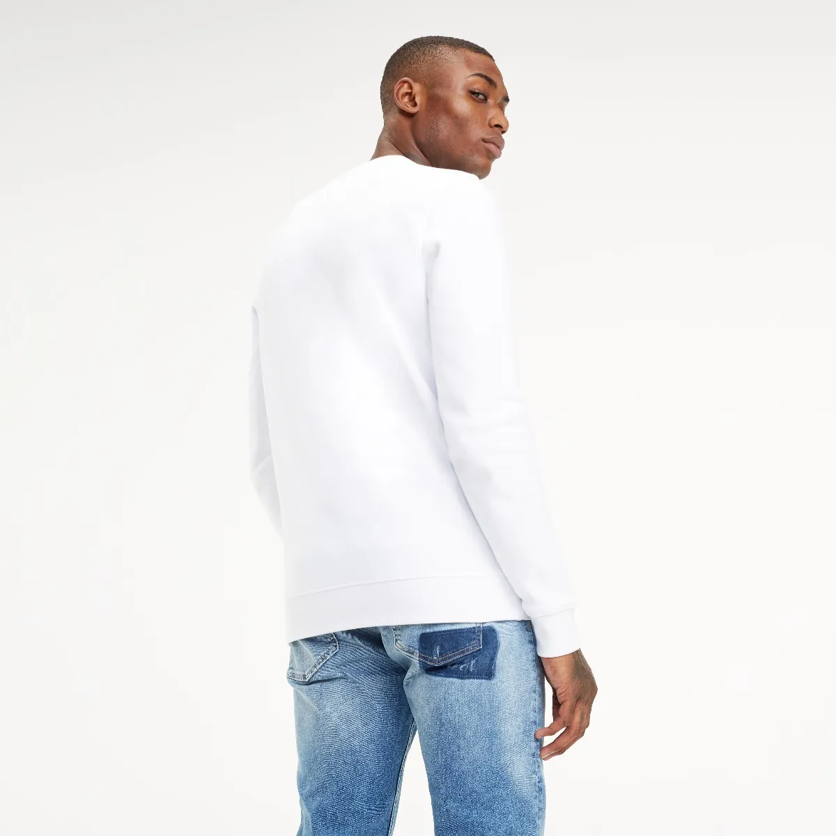 White Tommy Jeans Circle Logo Sweatshirt | Sweatshirts & Hoodies | Tommy Hilfiger